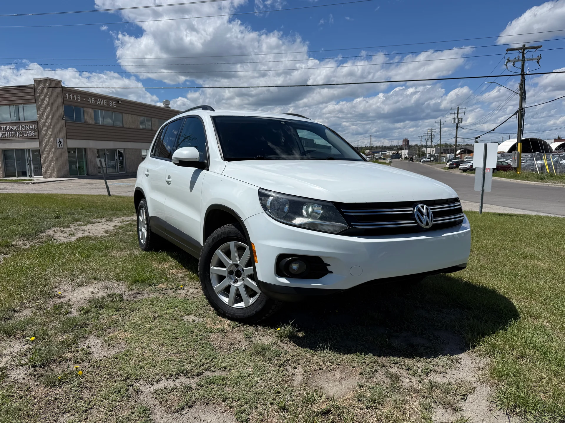 2015 VOLKSWAGEN Tiguan