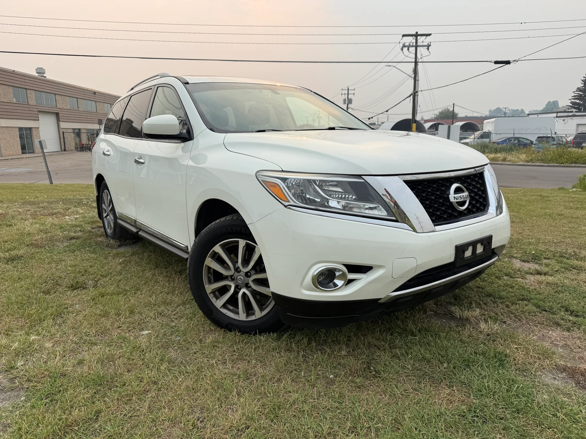 2014 NISSAN Pathfinder